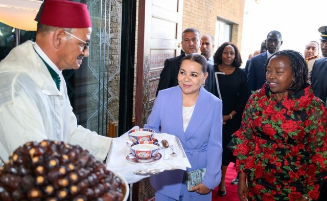 الأميرة للا أسماء تترأس مأدبة غداء أقامها جلالة الملك على شرف السيدة الأولى لجمهورية كينيا