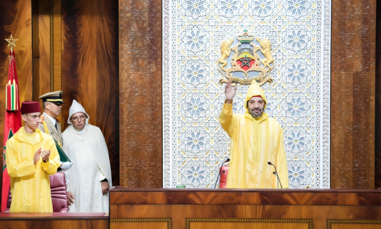 جلالة الملك يفتتح البرلمان بخطاب ملكي يرسم خارطة طريق المرحلة السياسية المقبلة